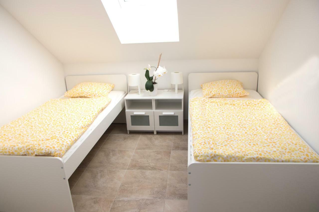 Apartmán U Fuxů Zleby Esterno foto