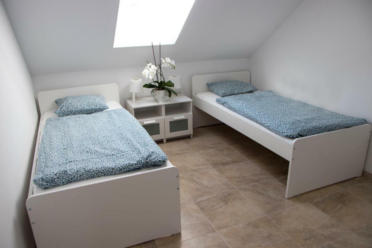 Apartmán U Fuxů Zleby Esterno foto